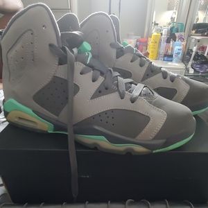 Retro 6 Green Glow Authentic